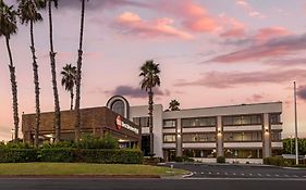 Best Western Plus Meridian Inn & Suites Anaheim Orange